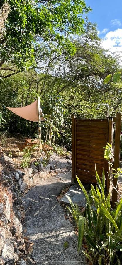 Location Gite Bungalow A 70M De La Plage Bouillante Exterior photo