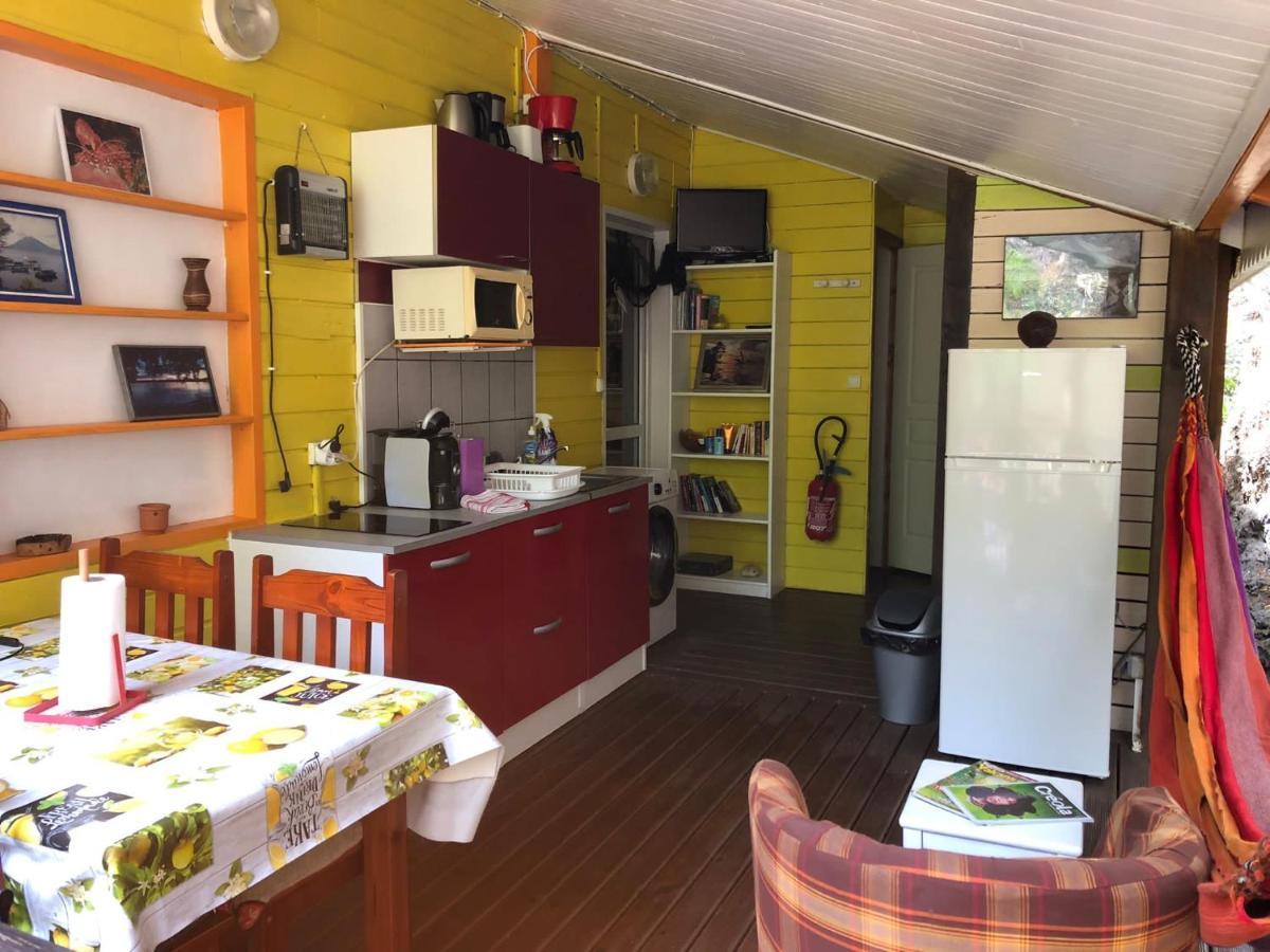 Location Gite Bungalow A 70M De La Plage Bouillante Exterior photo